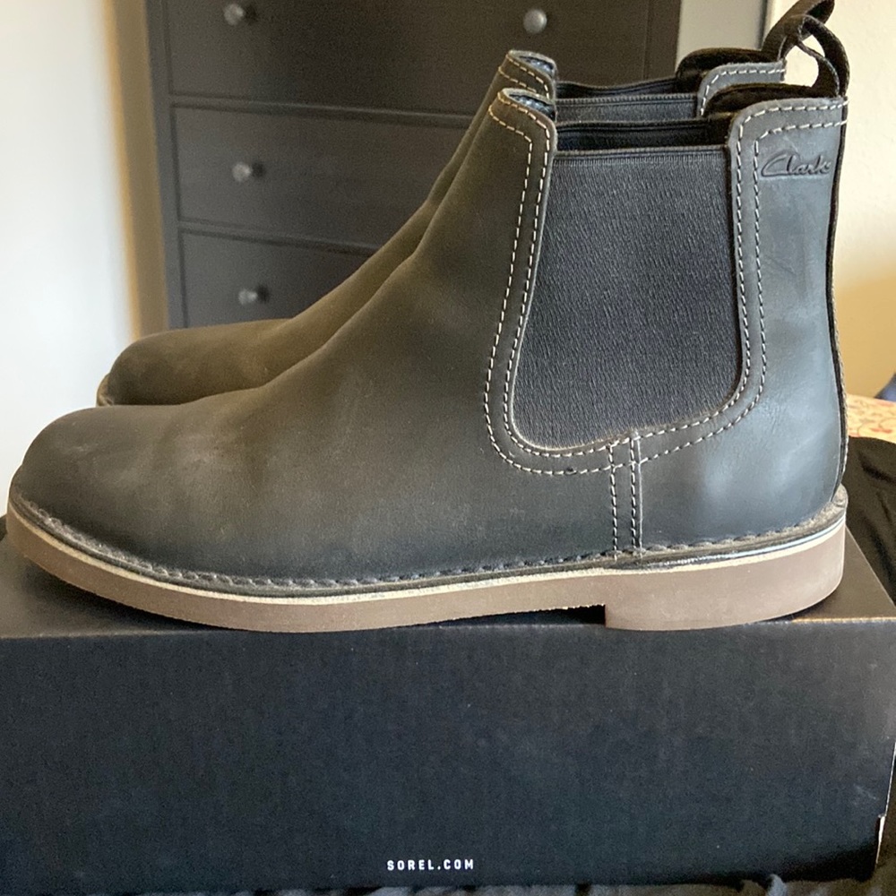 Black Clarks boots, size 9M